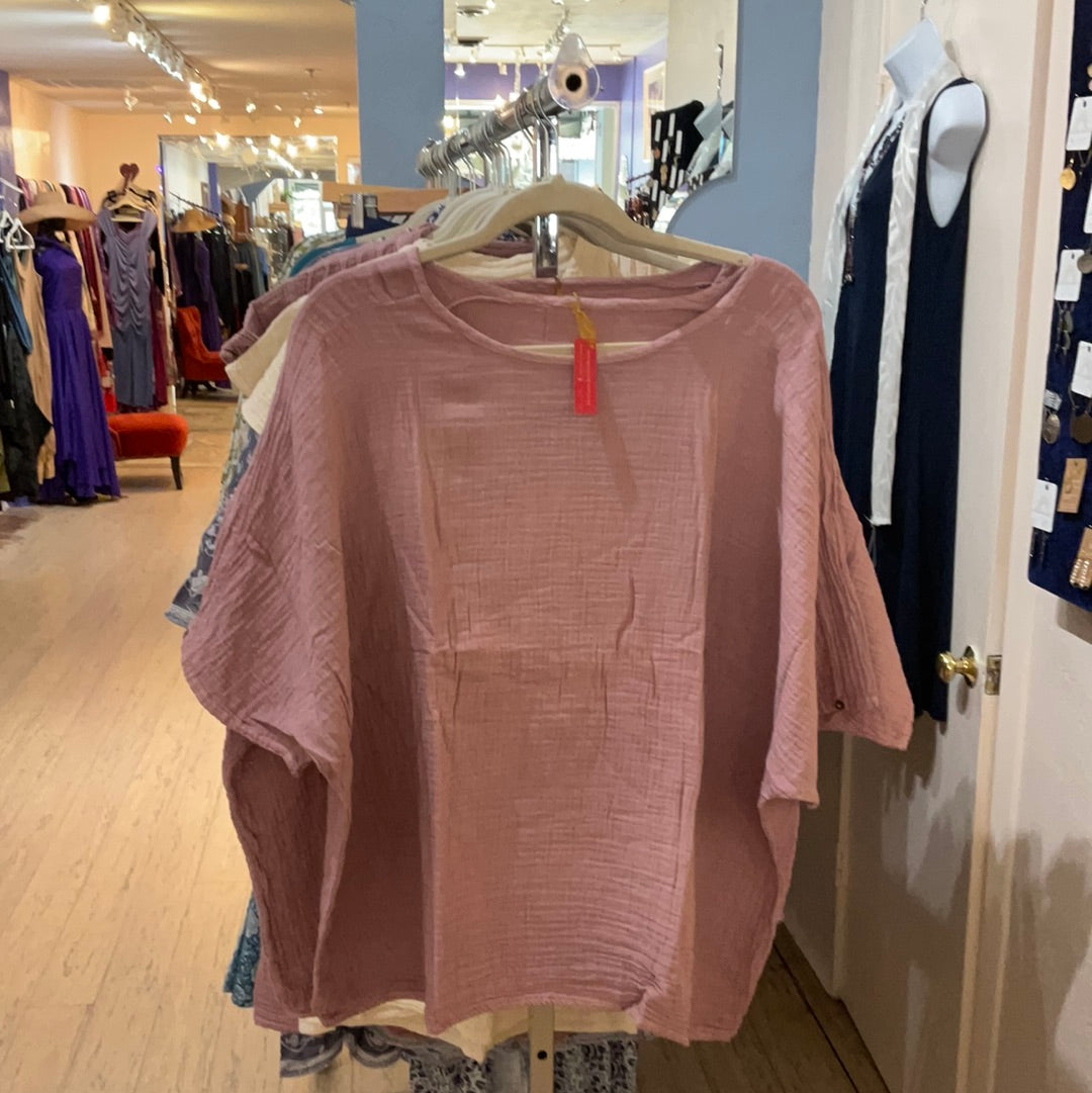 Cotton gauze top dusty pink. O/S.