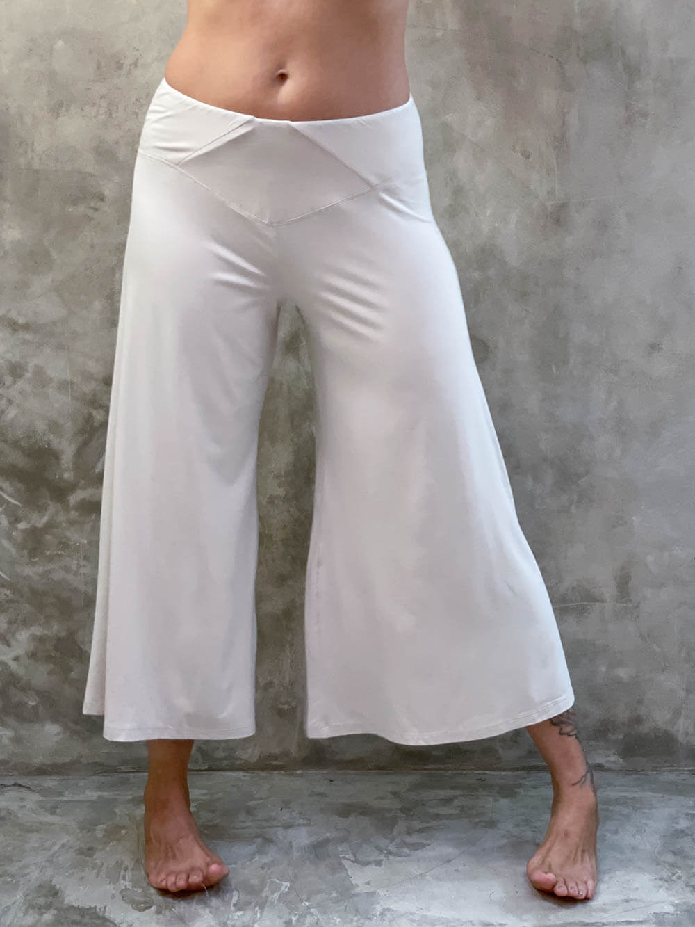 CU Cropped Flare Pants