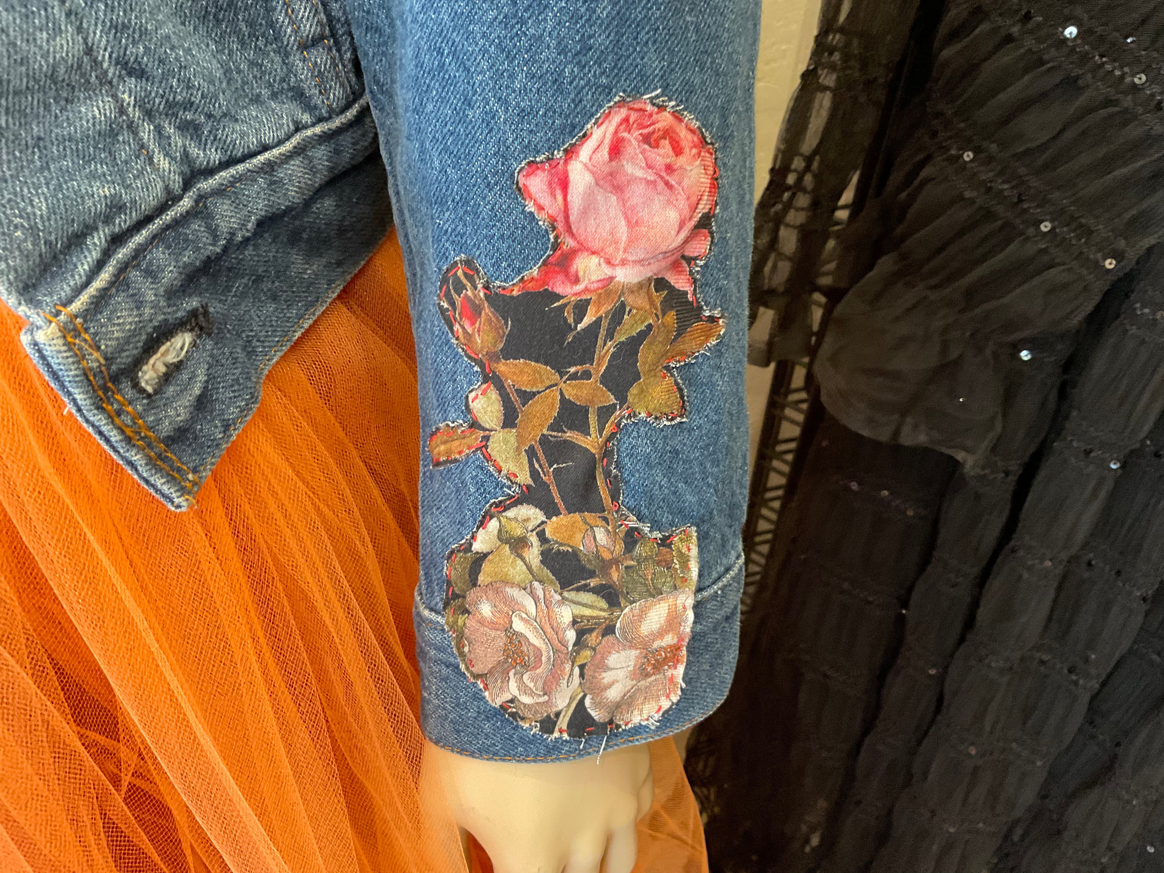 Embroidery embellished Jean jacket