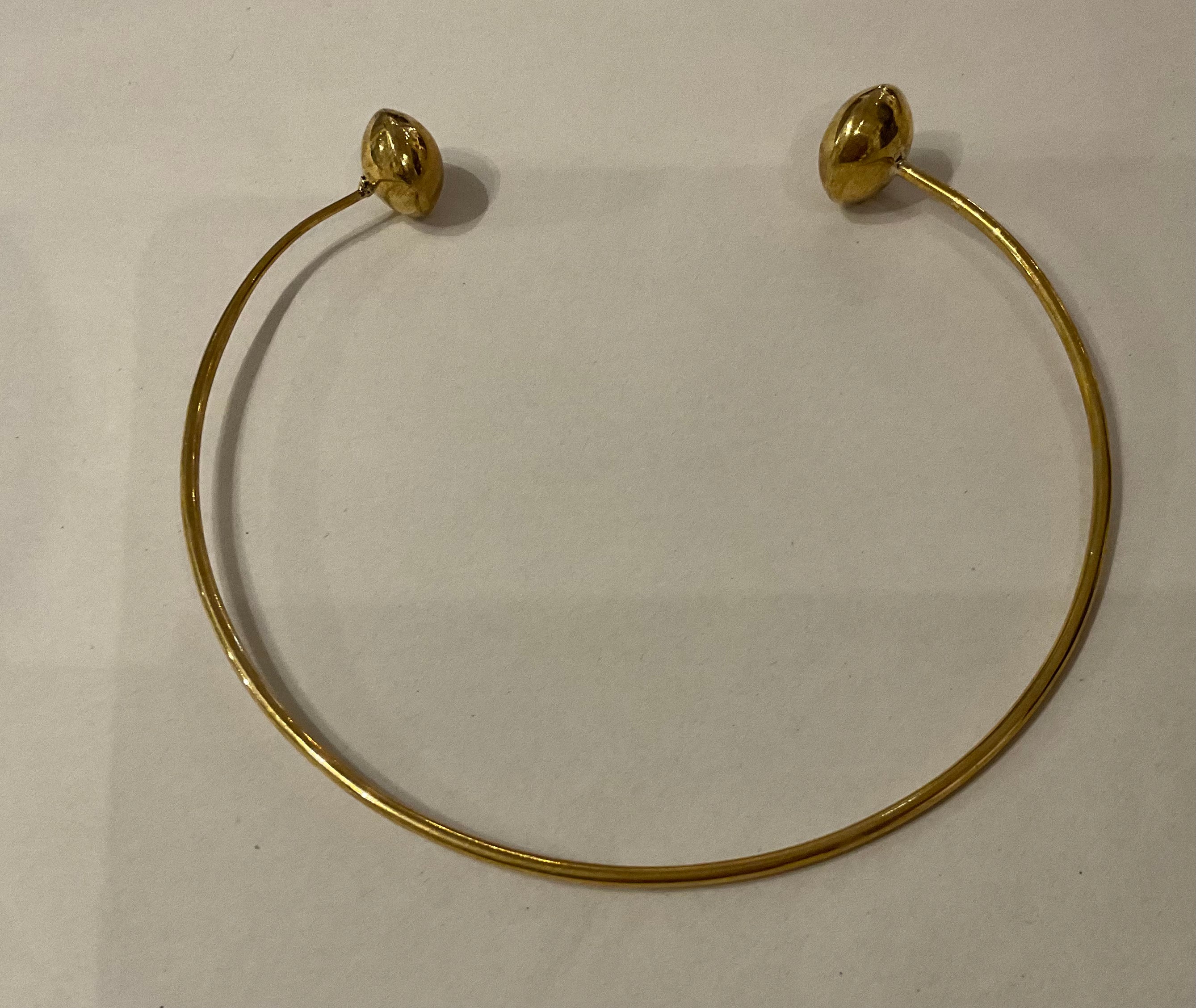 Bronze hoop necklace